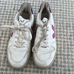Veja V-Logo Sneakers White Pink Blue Athletic Shoes